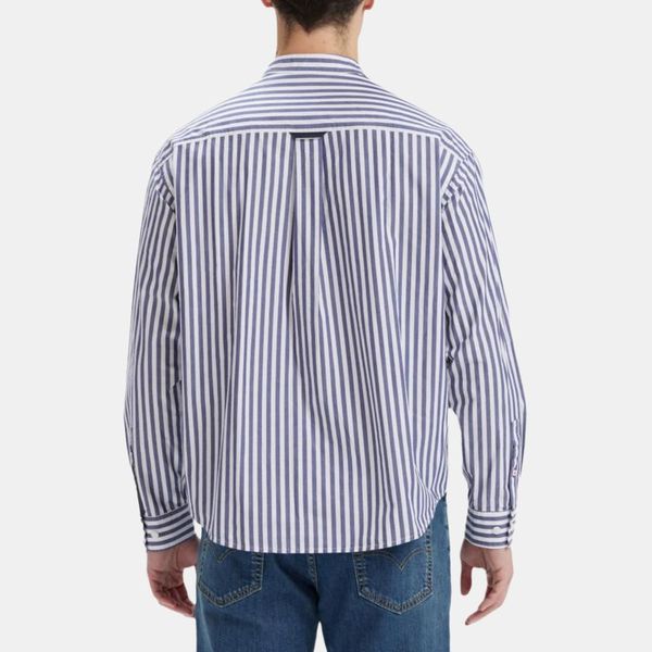 Levis /