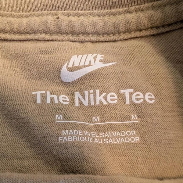 NIKE
