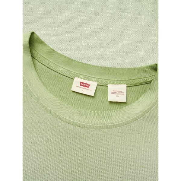 Levis T