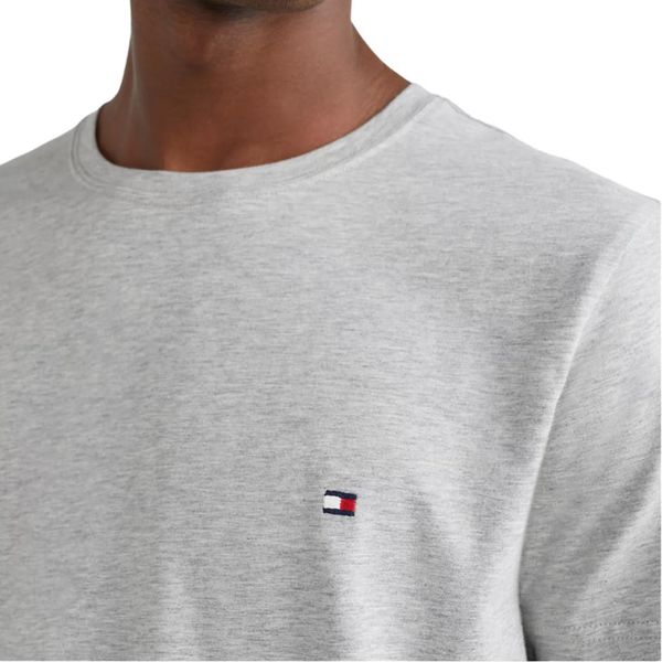 Tommy Hilfiger - T