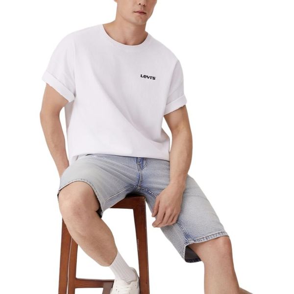 Levis T