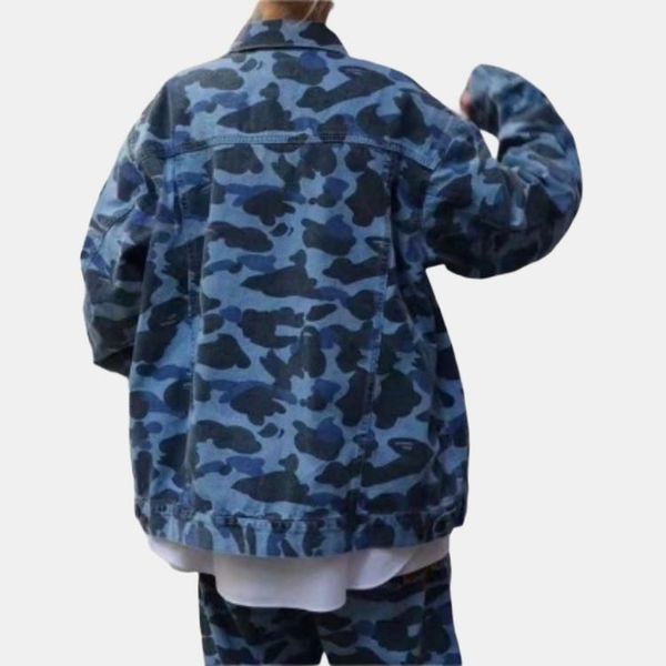 A BATHING APE