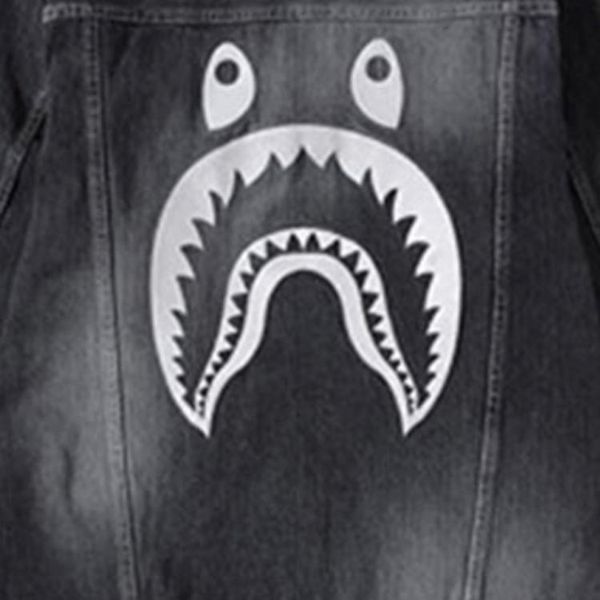 A BATHING APE