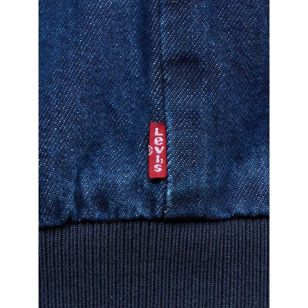 Levis