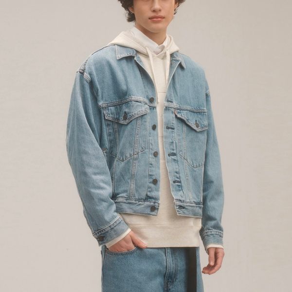 Levis