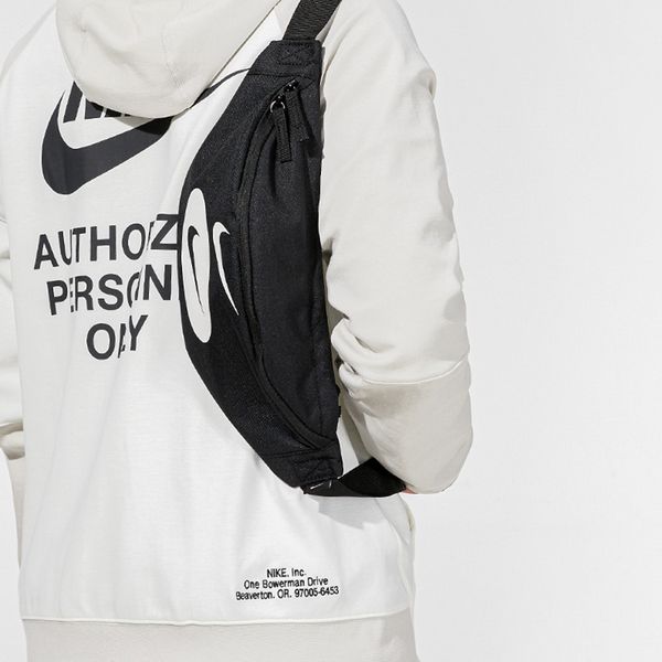 Nike - ()