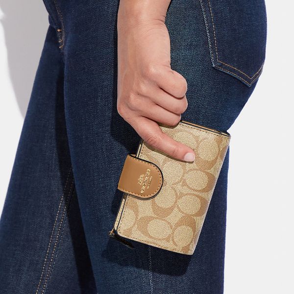 COACH Corner Zip