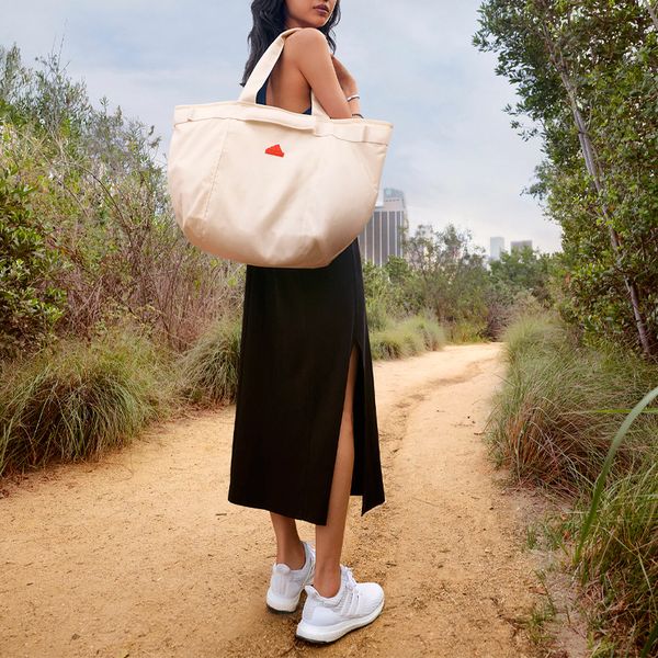 Adidas - ()