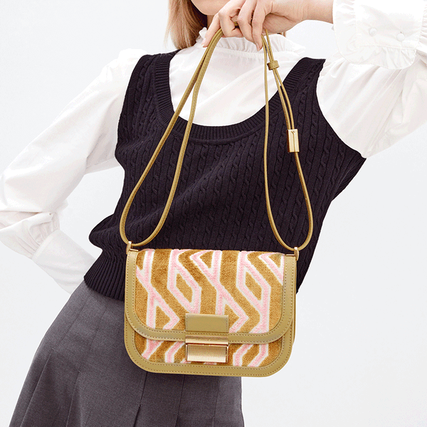 CHARLES&KEITH