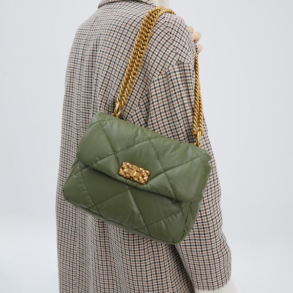CHARLES&KEITH