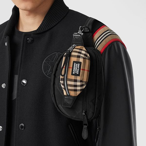 Burberry ()