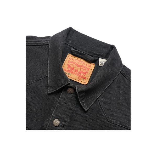 Levis