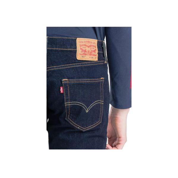 Levis