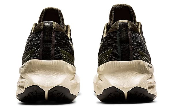 Asics Novablast 2
