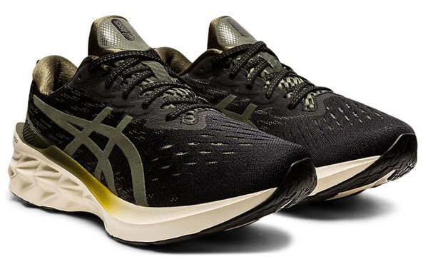 Asics Novablast 2
