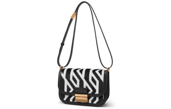 CHARLES&KEITH