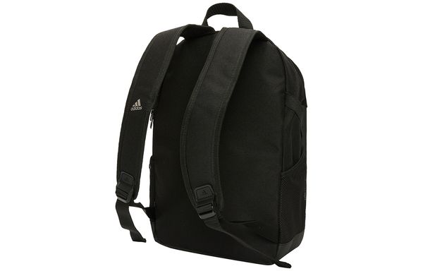 Adidas ()