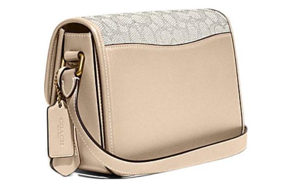 COACH Studio ()
