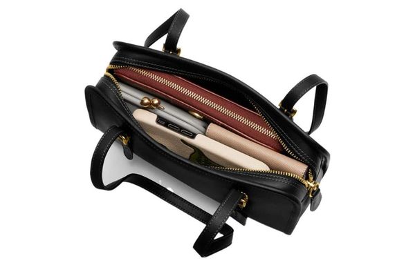 COACH Swing zip