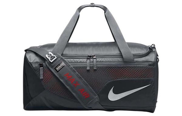 Nike ()