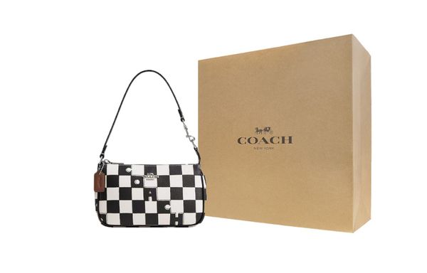 COACH Nolita