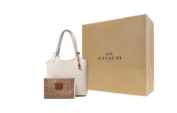 COACH