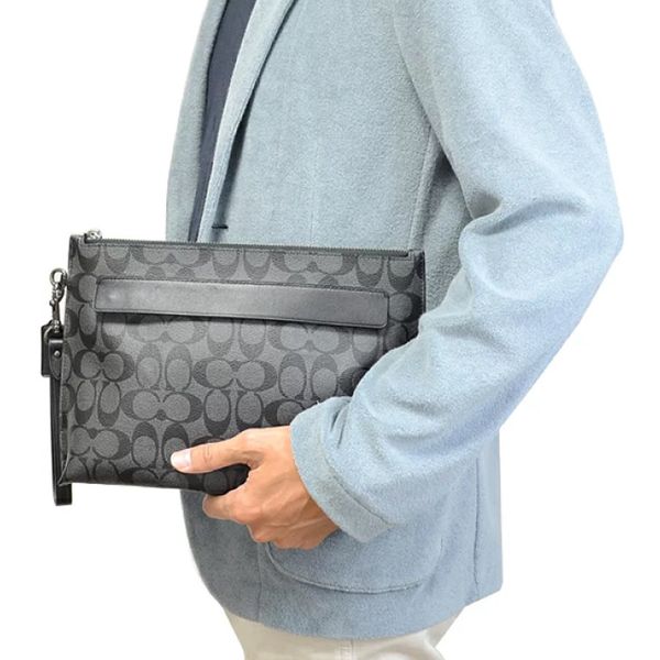 COACH
