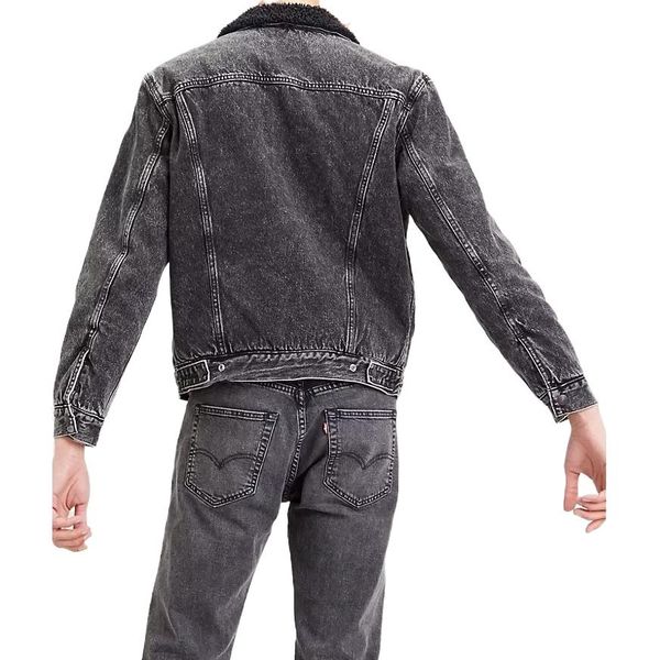 Levis