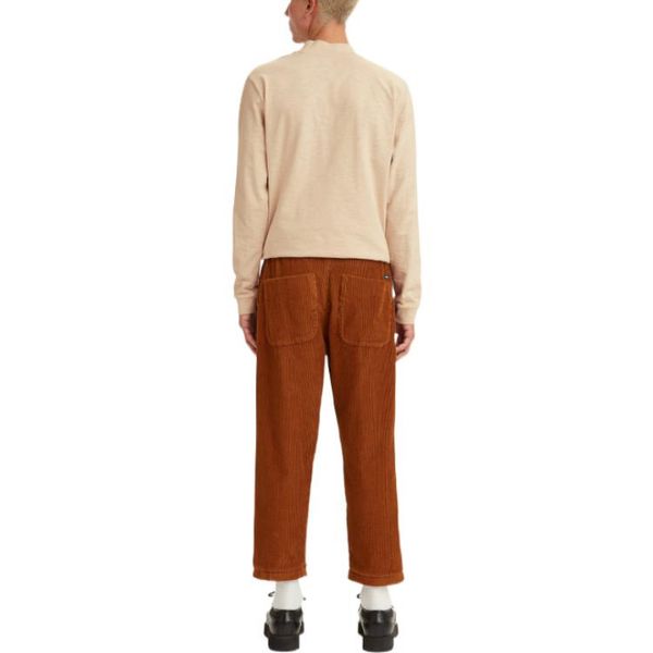 Levis Brick Red