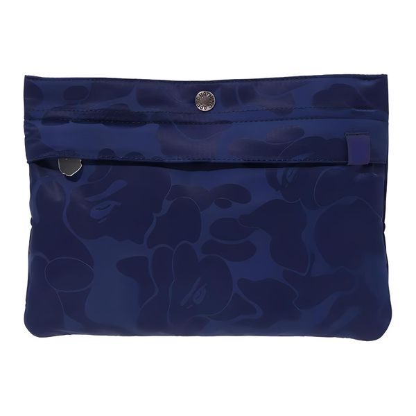 A BATHING APE ()