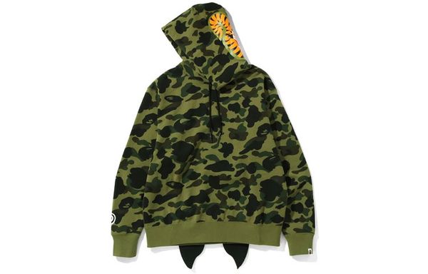 A BATHING APE