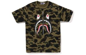 A BATHING APE T