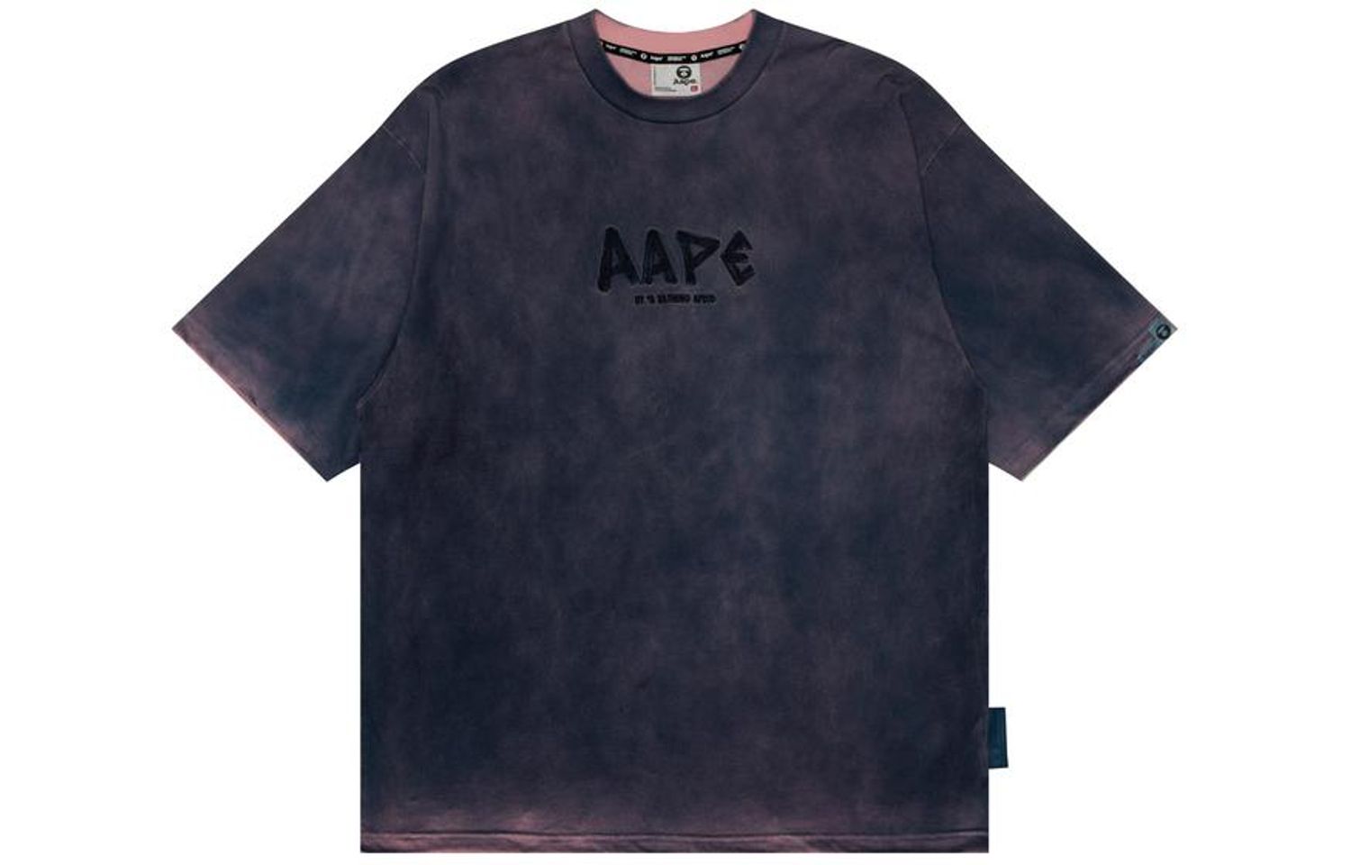 AAPE T