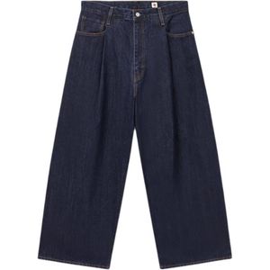 Levis