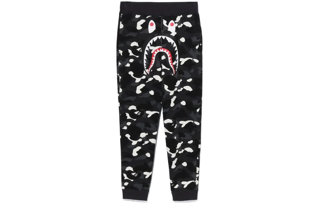A BATHING APE