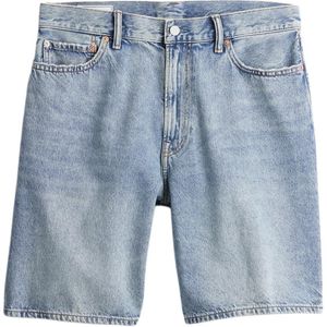 GAP co-brand