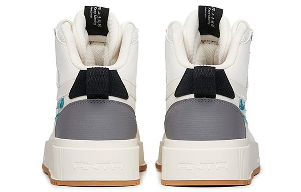 Anta Life Collection