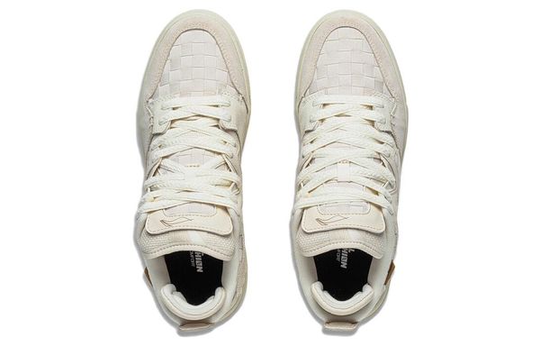 LiNing , AECT032-1
