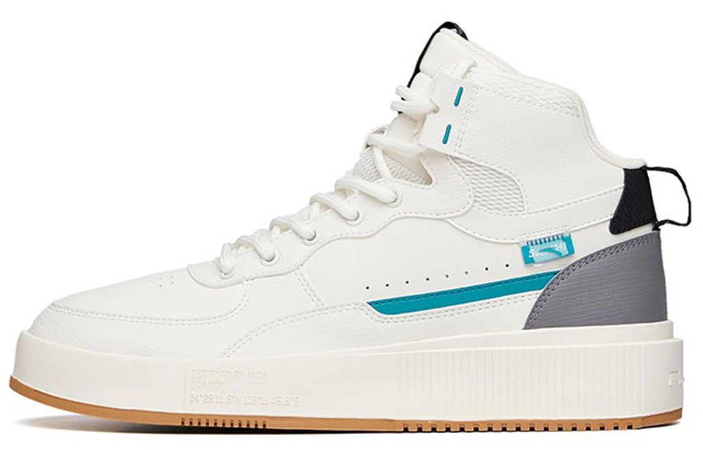 Anta Life Collection
