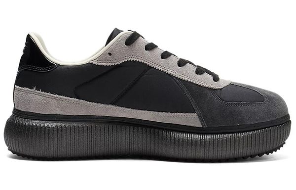 Onitsuka Tiger Delecity