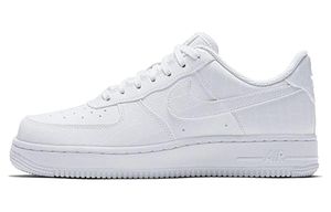Nike Air Force 1 07 Essential Low