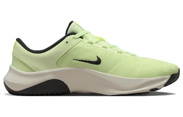 Nike Legend Essential 3