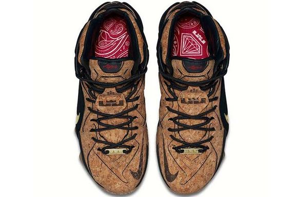 Nike Lebron 12 EXT MID