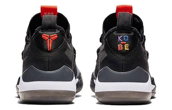Nike Kobe AD ()