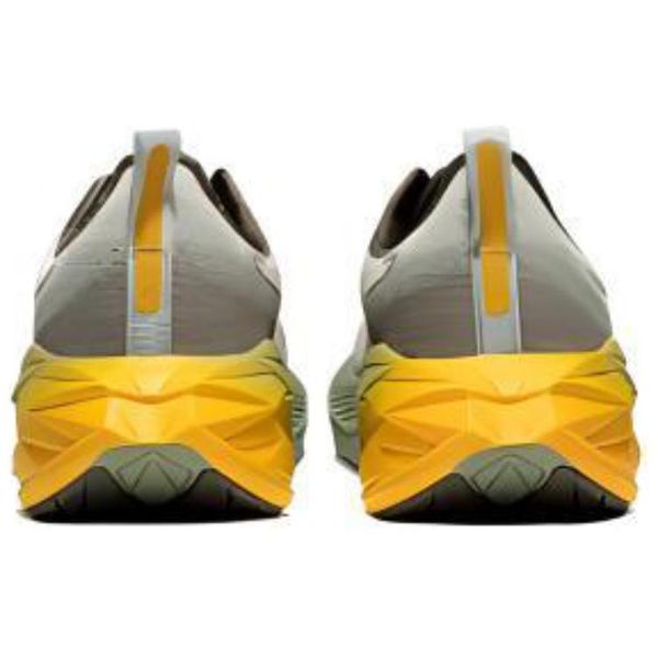 ASICS Novablast 4 Low