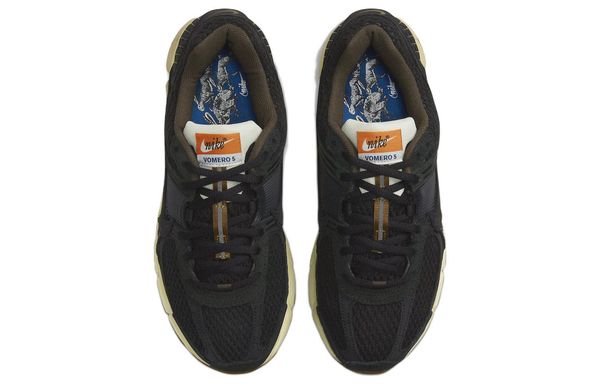 Nike Zoom Vomero 5