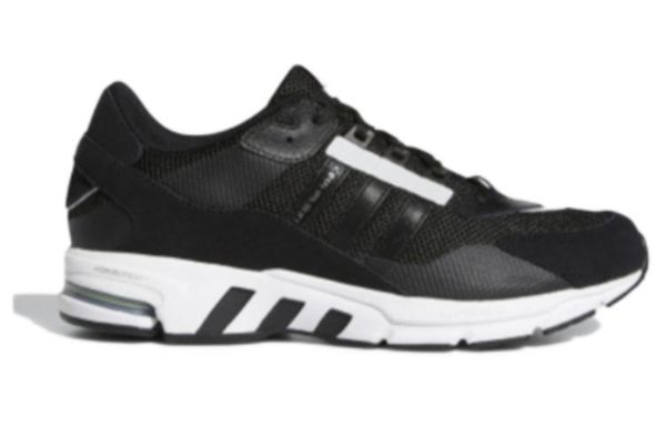 Adidas ()