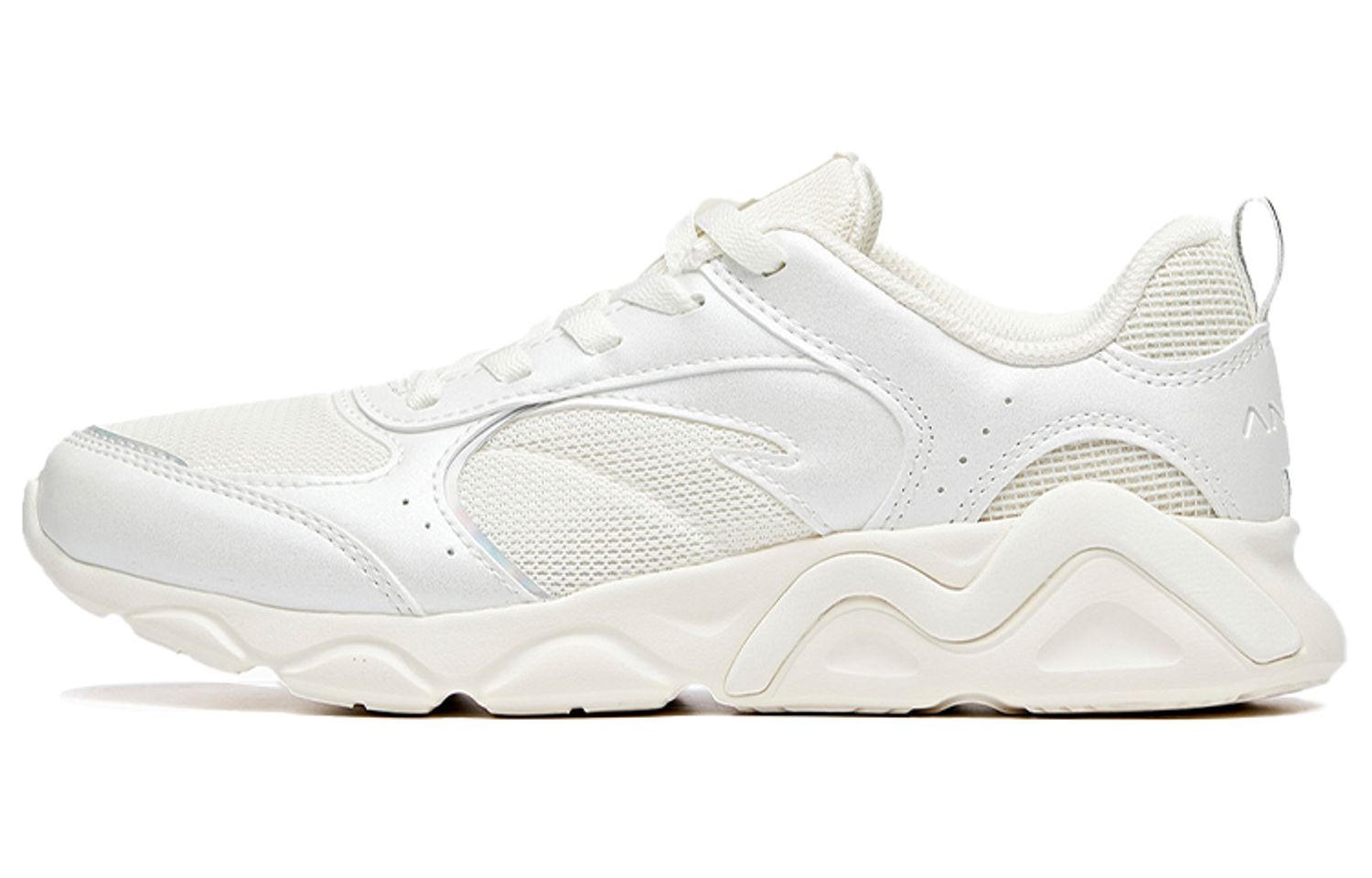 Anta Running Collection
