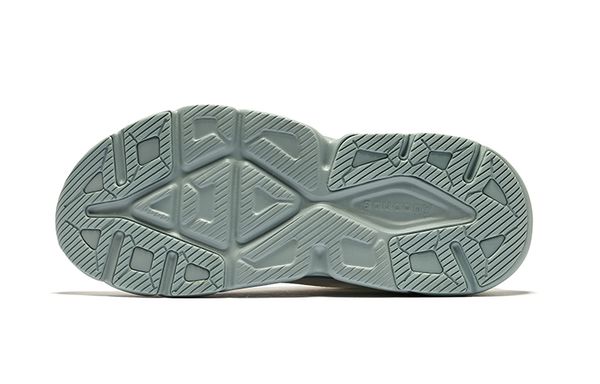 Saucony