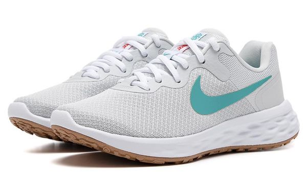 Nike REVOLUTION 6